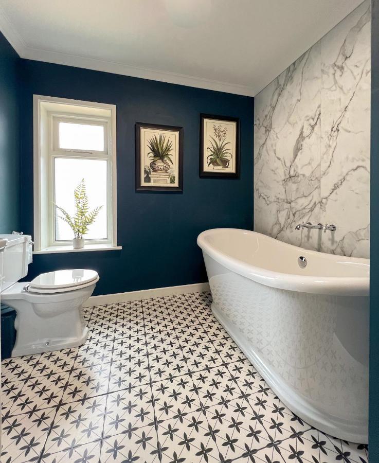 Luxurious Converted Old Victorian Bank Building Stewartstown Luaran gambar